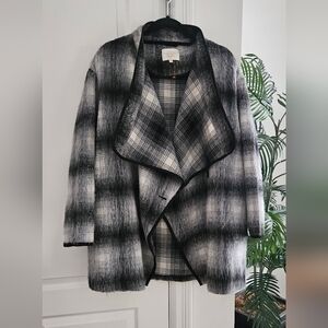 Threadbare Women's Black and Gray Plaid Mohair Fuzzy Jacket